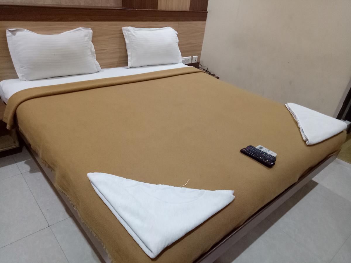 Hotel Deccan Park Хидерабад Екстериор снимка