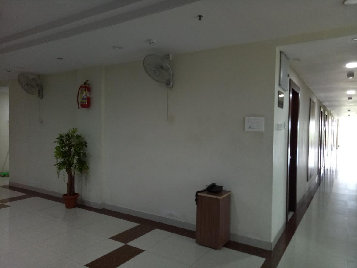 Hotel Deccan Park Хидерабад Екстериор снимка