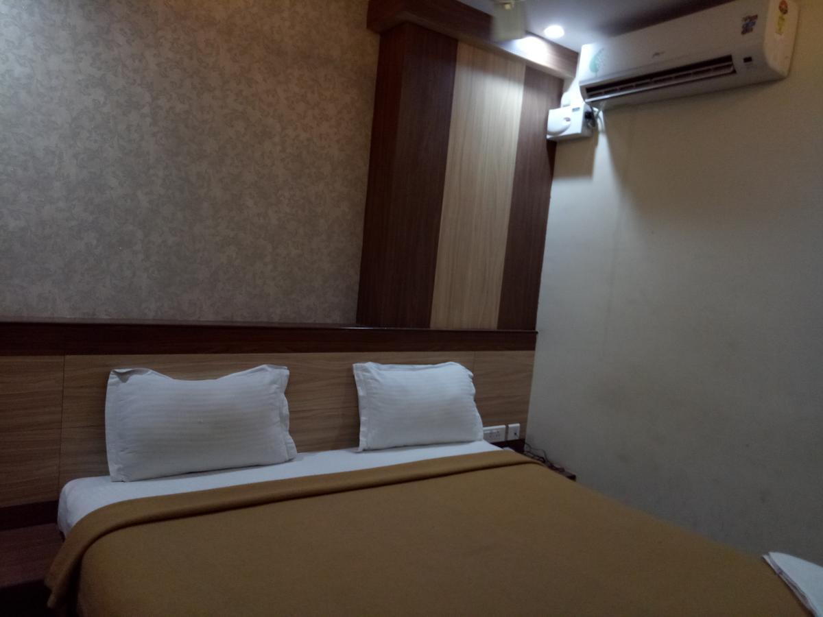 Hotel Deccan Park Хидерабад Екстериор снимка