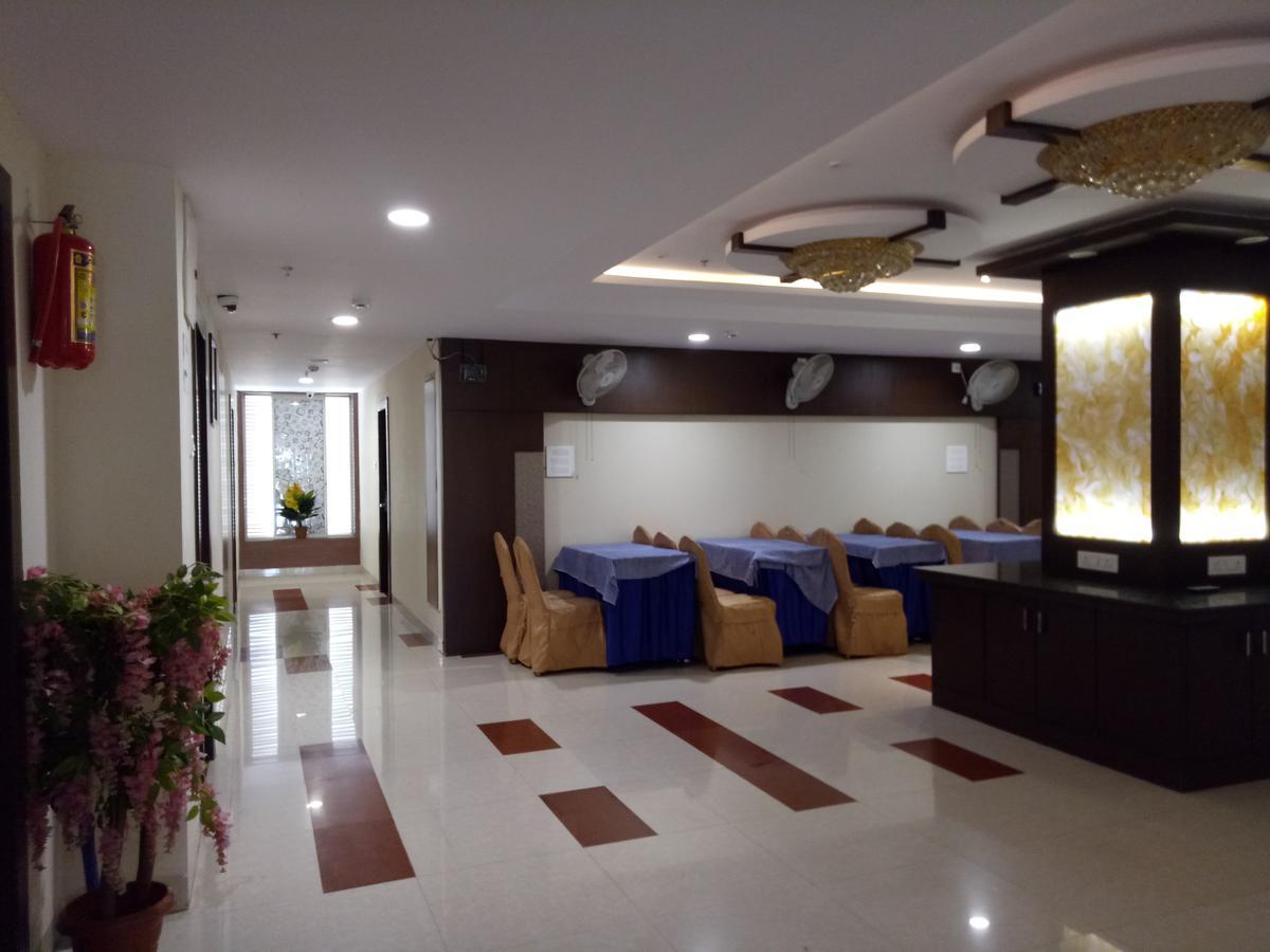 Hotel Deccan Park Хидерабад Екстериор снимка